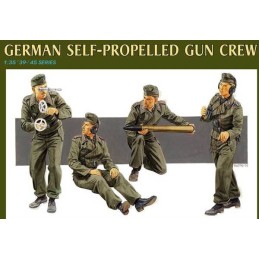 GERMAN SELF-PROPELLED GUN CREW